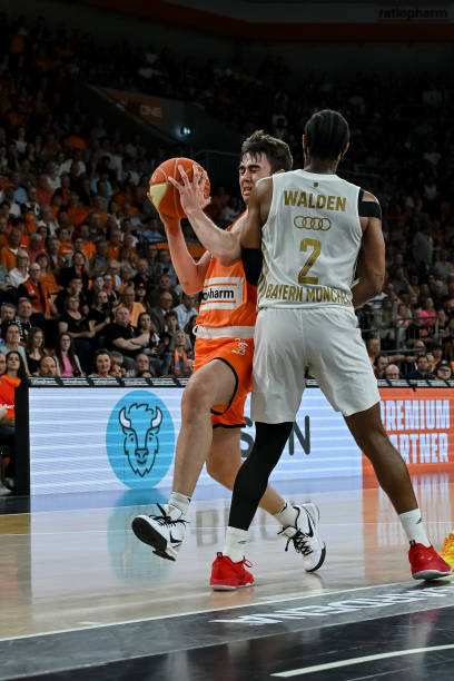 全力争取胜 全力争取胜